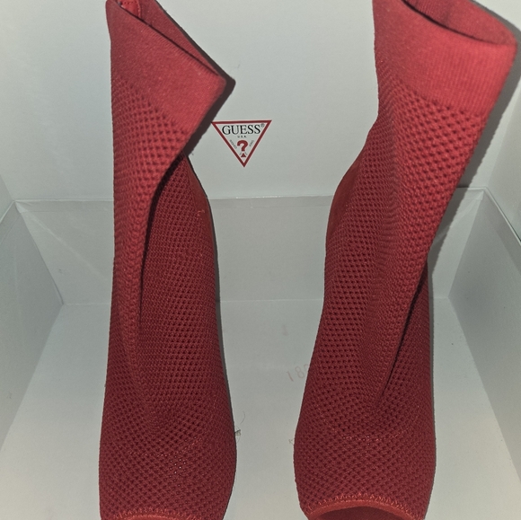 Red Guess Booties - Picture 5 of 8